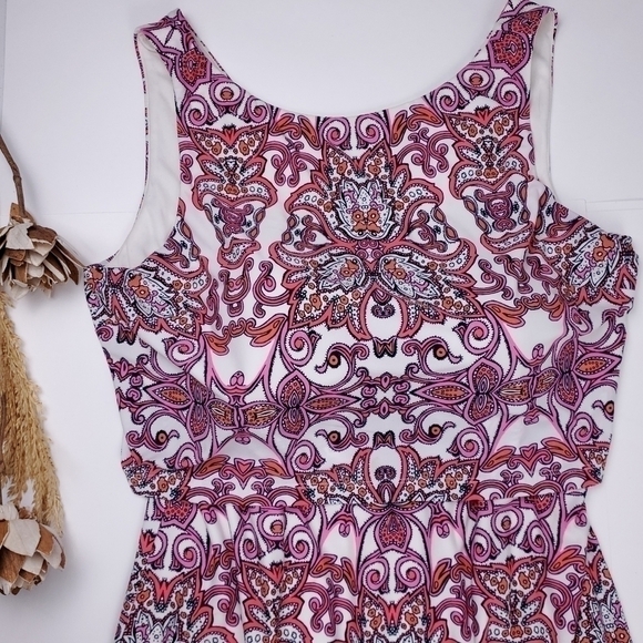 Vince Camuto Pink White Boho Print V-Back Dress Size 14 - Picture 6 of 14